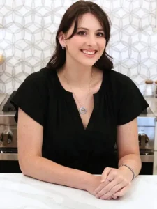 Sally Evoy headshot