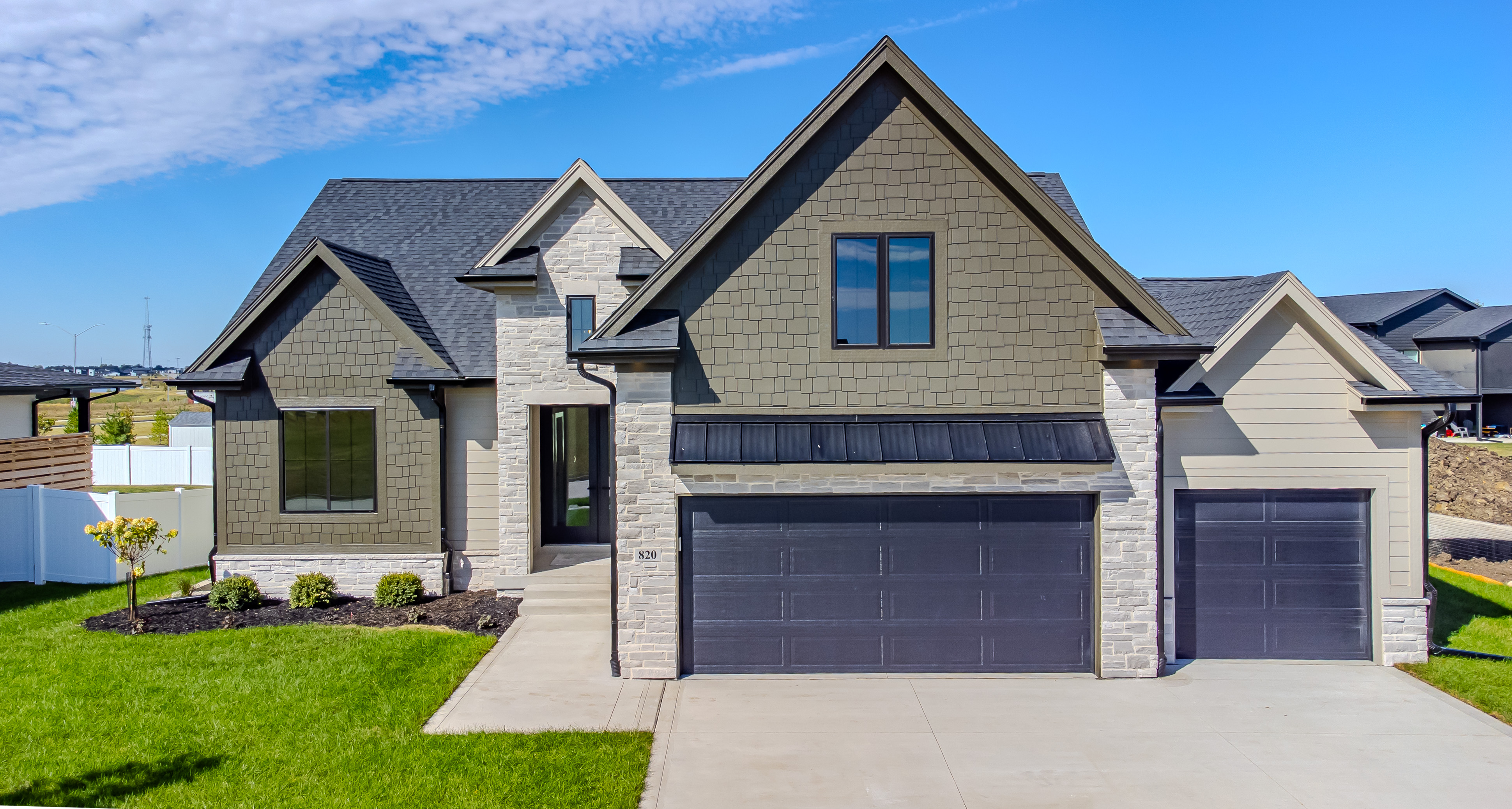 820 Prairie Rose exterior